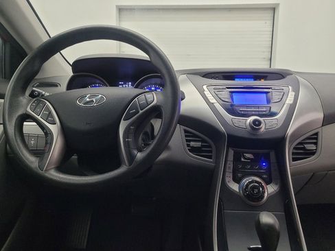 Used 2013 Hyundai Elantra image 22