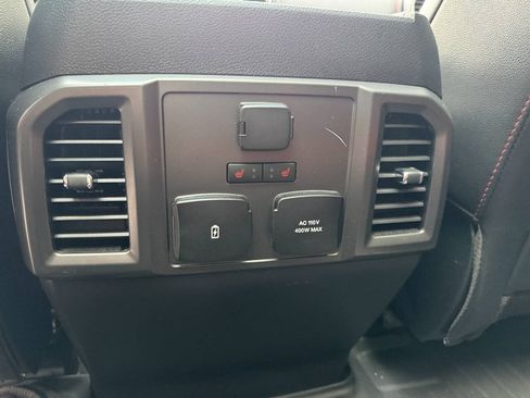 Used 2018 Ford F150 Lariat w/ Equipment Group 502A Luxury AWD/4WD image 12