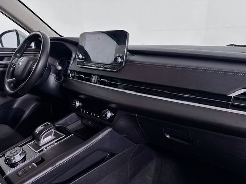 Used 2022 Mitsubishi Outlander SE image 29