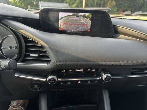 Used 2019 MAZDA MAZDA3 AWD Hatchback w/ Premium Pkg image 26