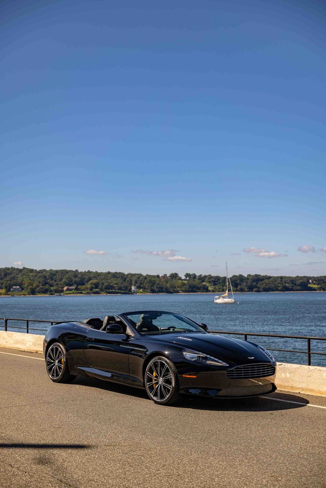 Used 2013 Aston Martin DB9 Volante RWD image 69