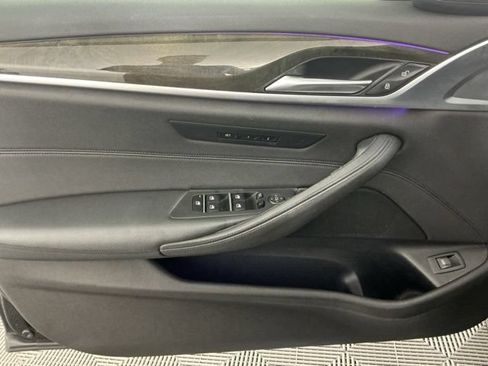 Used 2019 BMW 530i w/ Convenience Package RWD image 7