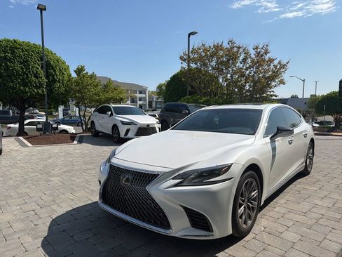 Used 2018 Lexus LS 500 w/ Interior Upgrade Package RWD image 25