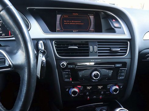 Used 2013 Audi A4 2.0T Premium Plus w/ Premium Plus Pkg image 18