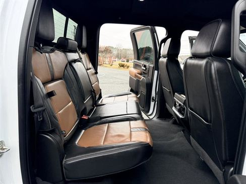 Used 2020 Chevrolet Silverado 2500 High Country w/ Technology Package image 18