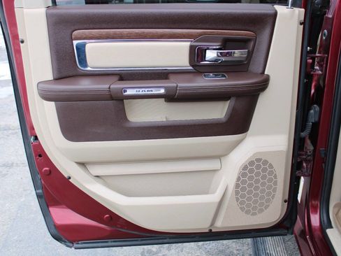 Used 2017 RAM 1500 Laramie w/ Convenience Group image 37