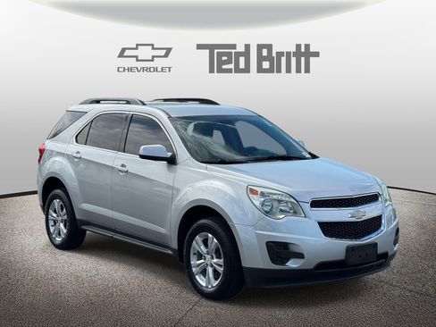 Used 2011 Chevrolet Equinox LT w/ Driver Convenience Package image 3