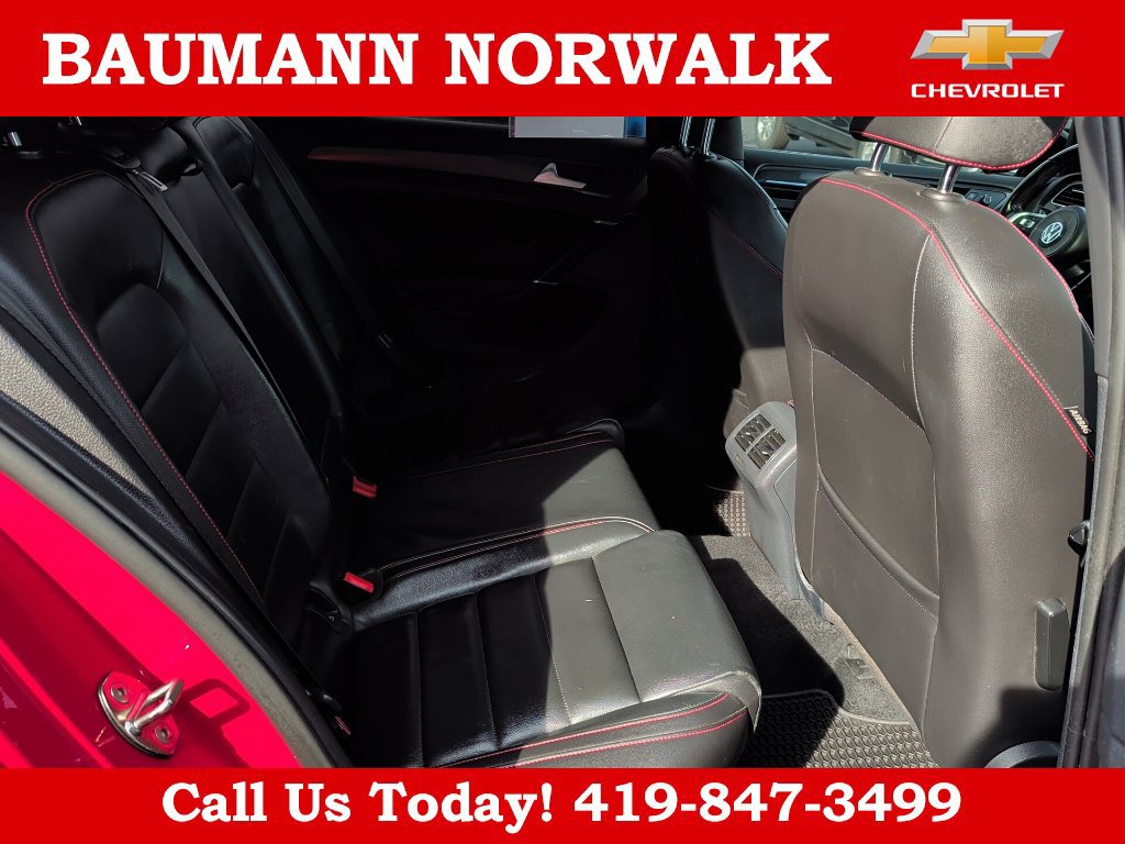 Used 2021 Volkswagen GTI SE FWD image 38