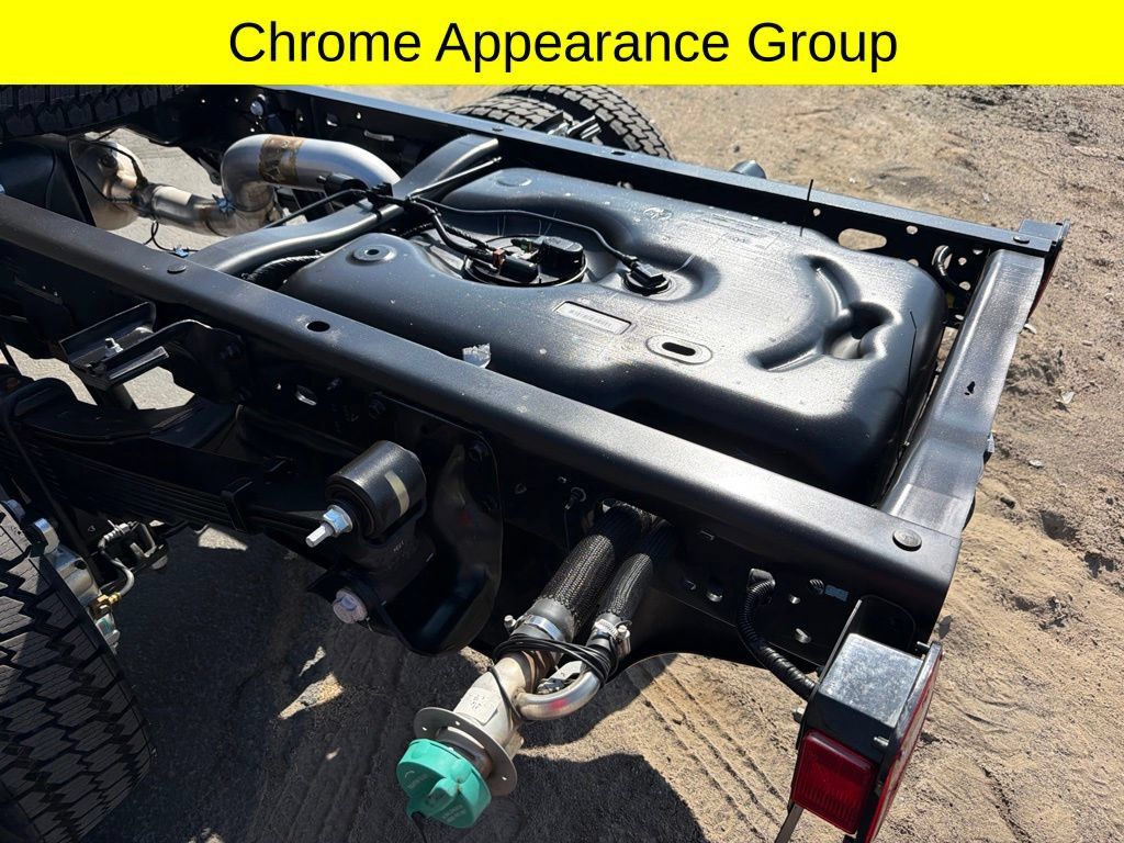 Used 2024 RAM 5500 Tradesman w/ Chrome Appearance Group AWD/4WD image 12