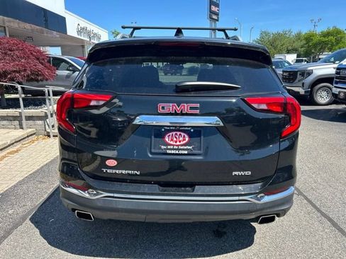 Used 2019 GMC Terrain SLT w/ Preferred Package AWD/4WD image 4
