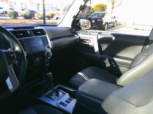 Used 2023 Toyota 4Runner SR5 Premium image 30