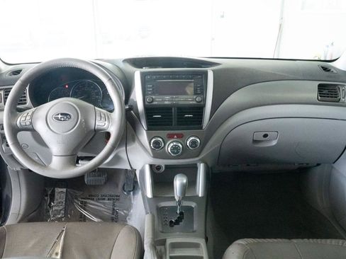 Used 2010 Subaru Forester 2.5X Limited AWD/4WD image 12