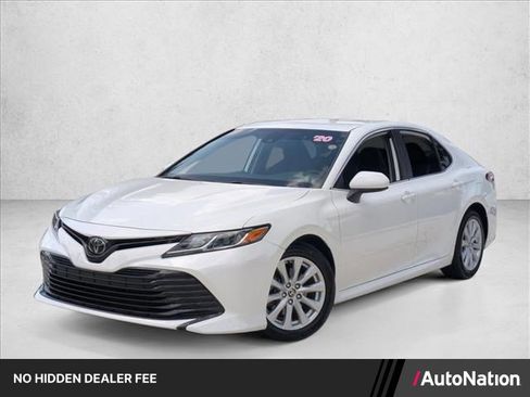 Used 2020 Toyota Camry LE FWD image 1
