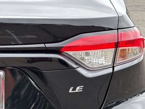 Used 2024 Toyota Corolla LE FWD image 47