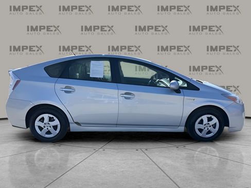 Used 2011 Toyota Prius Two image 6