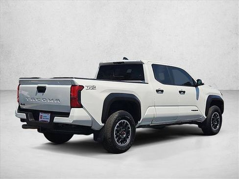 Certified 2024 Toyota Tacoma TRD Off-Road w/ TRD Off Road Upgrade Package AWD/4WD image 5
