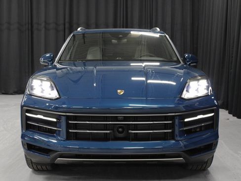 New 2026 Porsche Cayenne S image 10