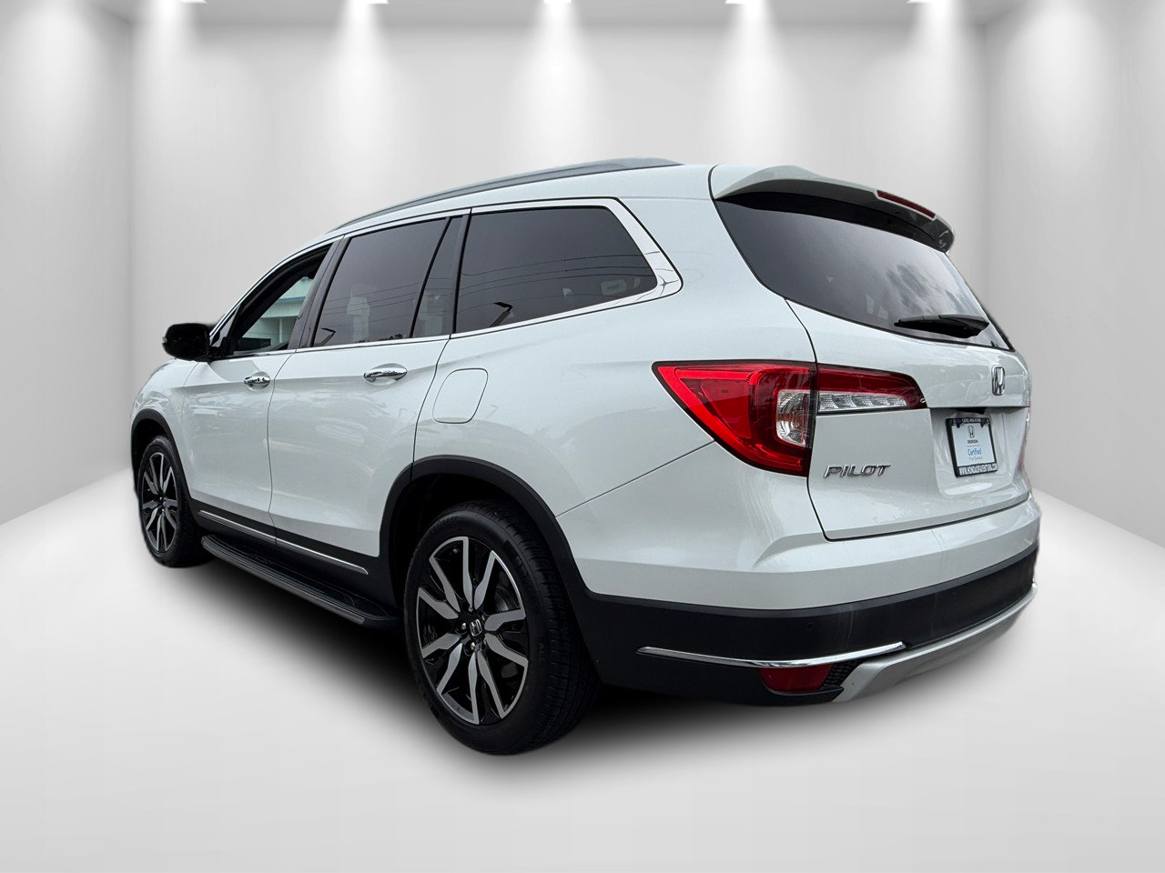 Used 2021 Honda Pilot Touring image 12