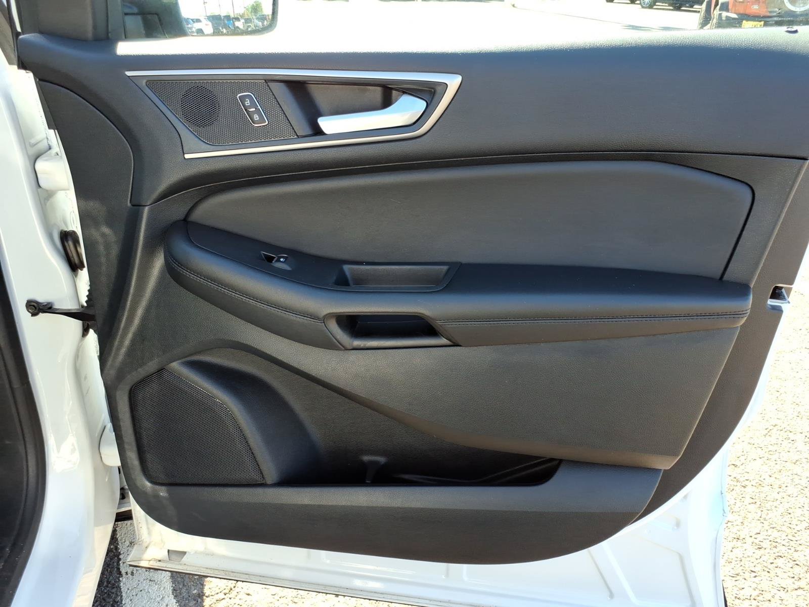 Used 2024 Ford Edge SEL AWD/4WD image 10