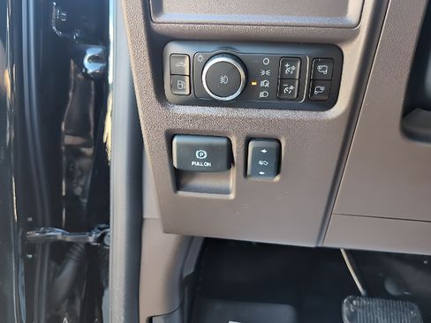 Certified 2025 Ford F150 King Ranch w/ FX4 Off-Road Package AWD/4WD image 10
