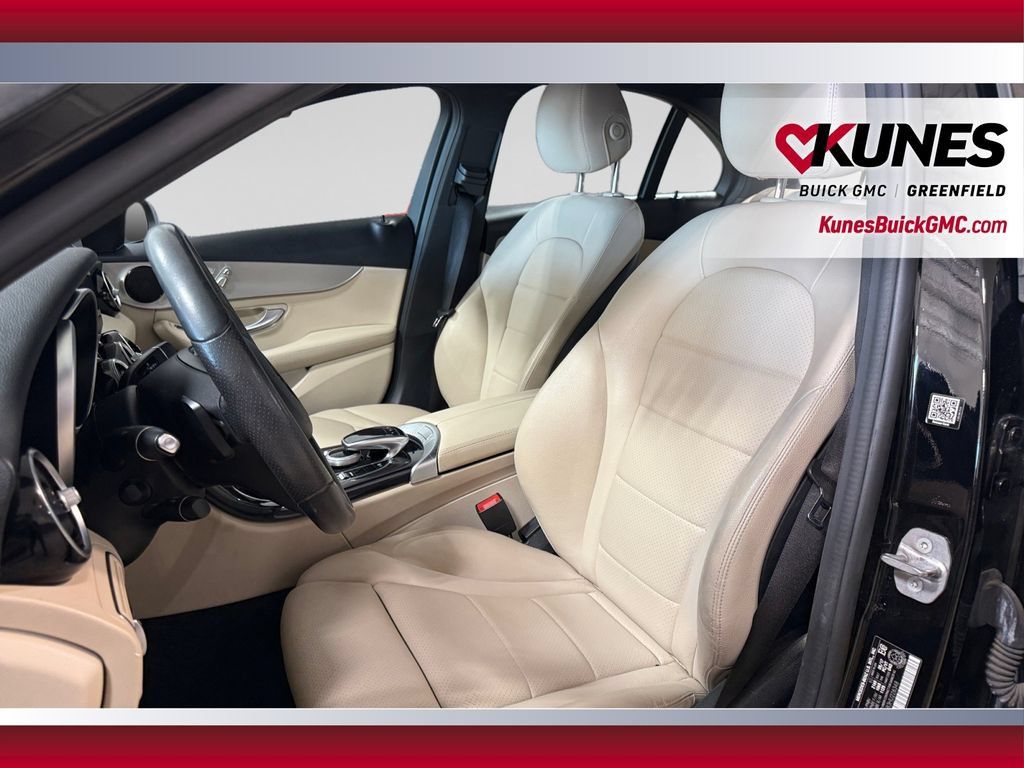 Used 2017 Mercedes-Benz C 300 4MATIC Sedan image 23