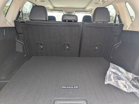 New 2026 Nissan Rogue SV image 30