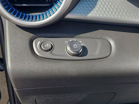 New 2026 Chevrolet Trax LS image 24