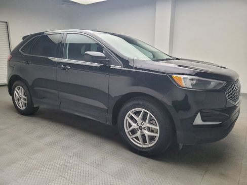 Used 2023 Ford Edge SEL image 11
