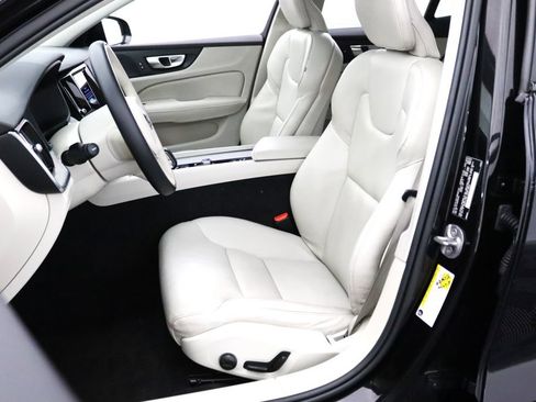 Used 2024 Volvo S60 B5 Plus AWD/4WD image 2