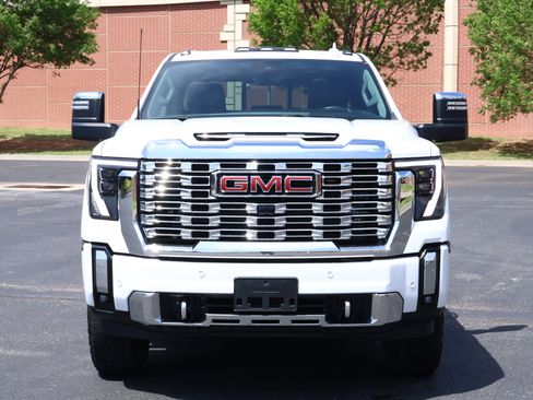 Used 2024 GMC Sierra 2500 Denali w/ Denali Reserve Package AWD/4WD image 32