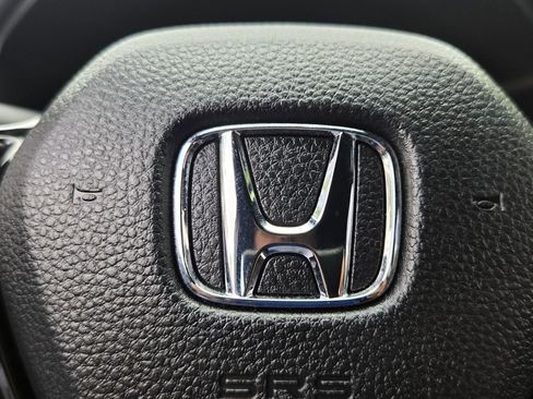 Used 2025 Honda Civic Sport image 27