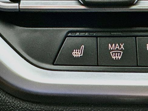 Used 2019 BMW 330i Sedan w/ Convenience Package RWD image 24
