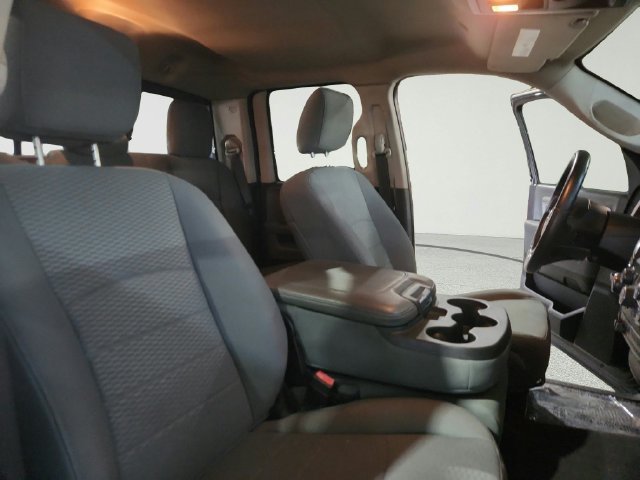 Used 2019 RAM 1500 Classic SLT w/ SLT Plus D←cor Group AWD/4WD image 14