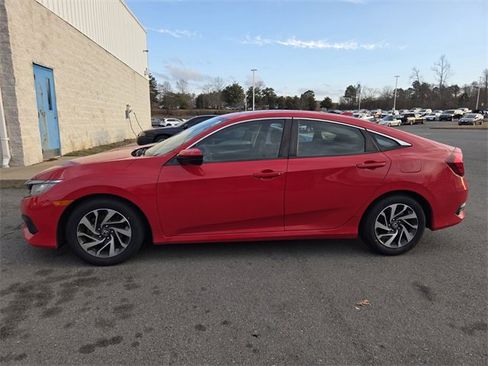 Used 2017 Honda Civic EX image 2
