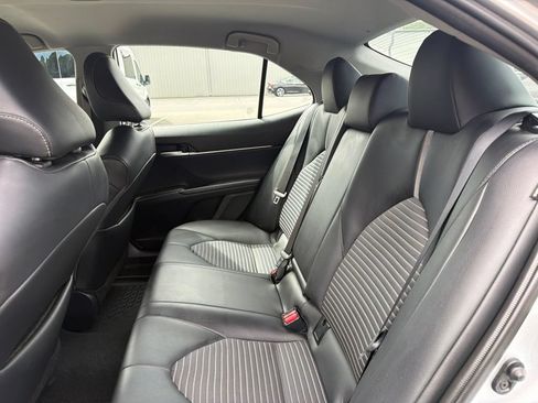 Used 2024 Toyota Camry SE FWD image 19