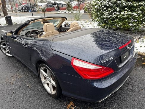 Used 2013 Mercedes-Benz SL 550 image 6