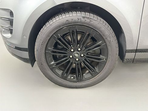 Used 2026 Land Rover Range Rover Evoque Dynamic SE AWD/4WD image 33