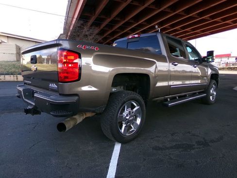 Used 2015 Chevrolet Silverado 2500 High Country w/ Duramax Plus Package image 5