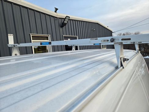 Used 2018 Chevrolet Express 2500 w/ Driver Convenience Package image 21