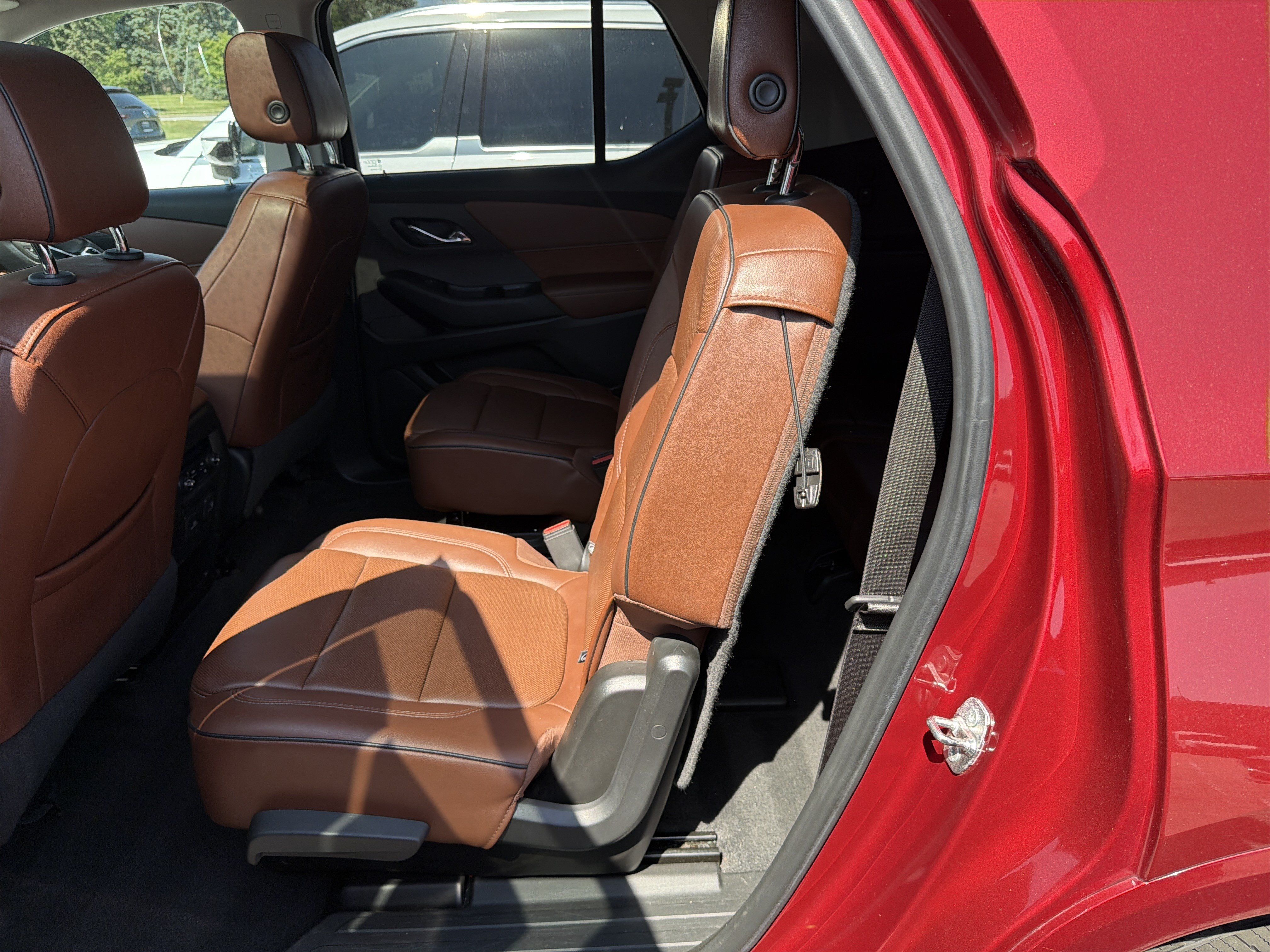 Used 2018 Chevrolet Traverse High Country AWD/4WD image 49
