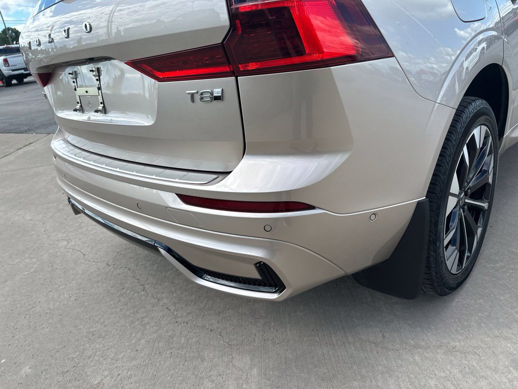 Certified 2026 Volvo XC60 T8 Plus w/ Protection Package Premier AWD/4WD image 15