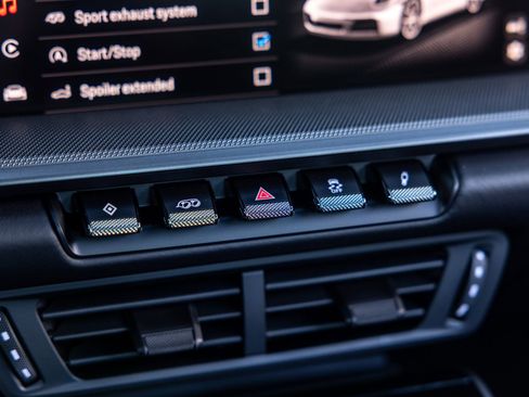 Certified 2025 Porsche 911 Carrera image 54