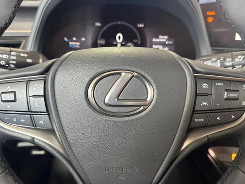 New 2026 Lexus UX 300h FWD image 16