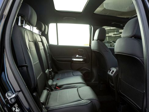 New 2026 Mercedes-Benz GLB 35 AMG 4MATIC image 22