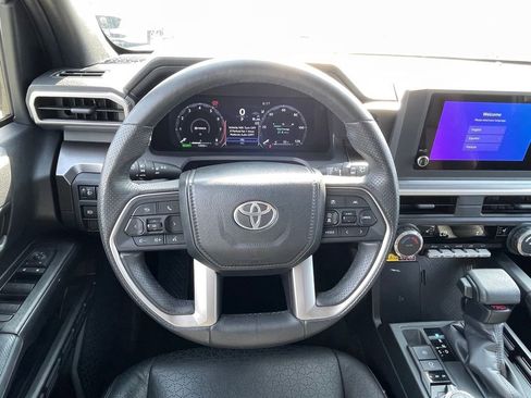 Used 2025 Toyota 4Runner TRD Off-Road AWD/4WD image 10