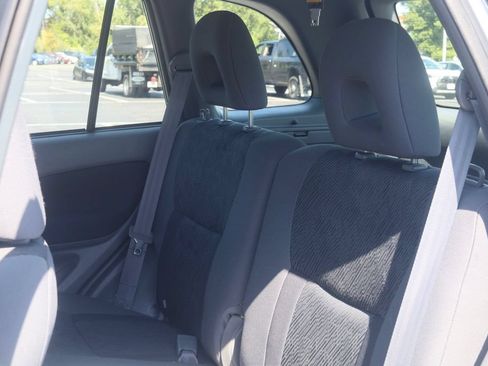 Used 2003 Toyota RAV4 4WD image 18