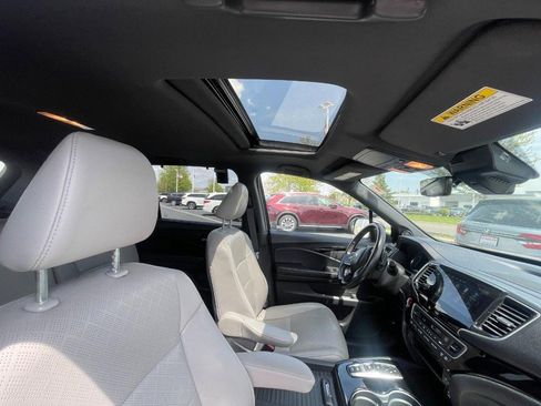 Used 2020 Honda Passport Touring image 11