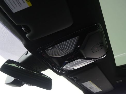 Used 2025 BMW 430i w/ Premium Package RWD image 21