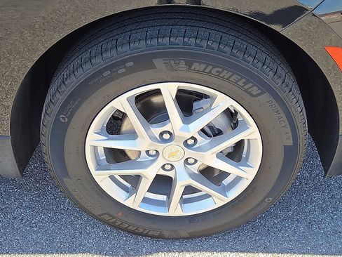 Used 2024 Chevrolet Equinox LT image 7