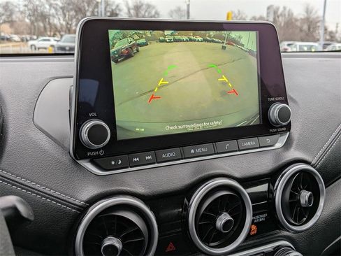 Used 2025 Nissan Sentra SV image 14